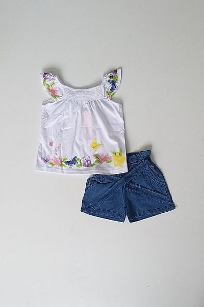 Σετ με σορτσάκι