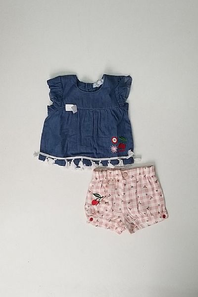 Σετ με σορτσάκι