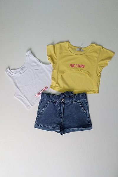 Σετ με σορτσάκι