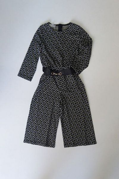 Ολόσωμη φόρμα