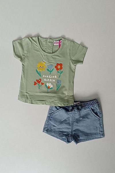 Σετ με σορτσάκι