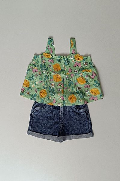 Σετ με σορτσάκι