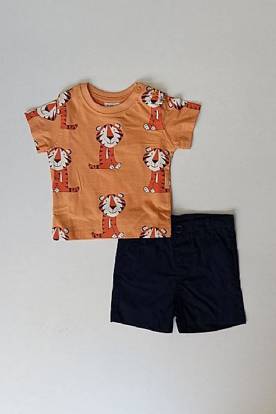 Σετ με βερμούδα