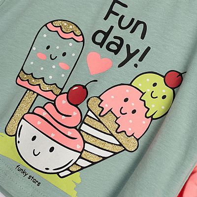 Σετ με σορτσάκι