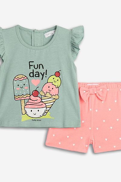 Σετ με σορτσάκι