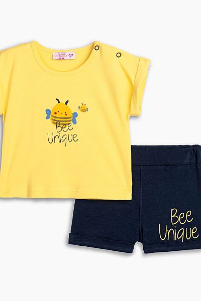 Σετ με σορτσάκι