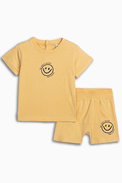 Σετ με σορτσάκι