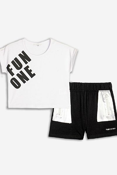 Σετ με σορτσάκι