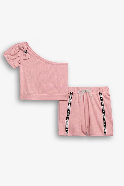 Σετ με σορτσάκι